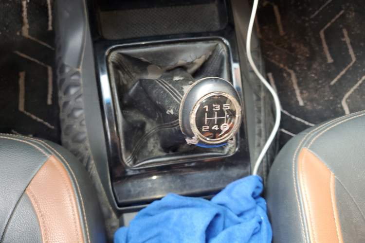 Used Great Wall Wingle 5 2013 2.8T European Version Two-Wheel Drive Elite Version Big Double-Cab GW2.8TC
