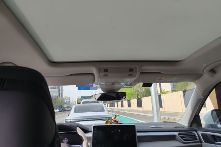 Used Volkswagen Tayron 2023 330TSI Two-Wheel-Drive R-Line High-Energy Version Headliner