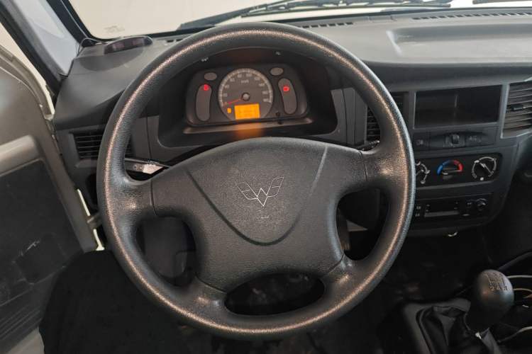 Used Wuling Zhiguang 2019 1.2L Van Utility Model 5-Seater