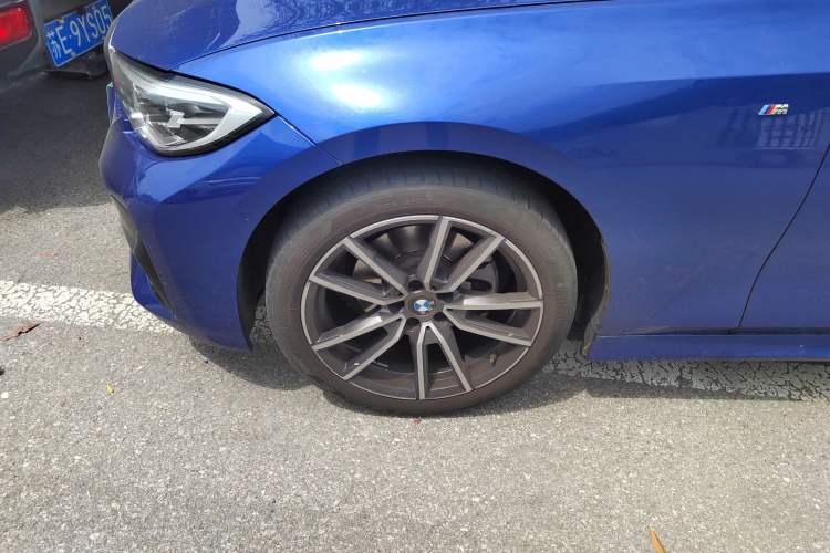 Used BMW 3 Series 2021 325Li M Sport Package Left Front Wheel Hub