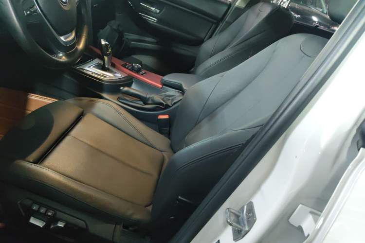 Used BMW 3 Series 2018 320Li Fashion Model
