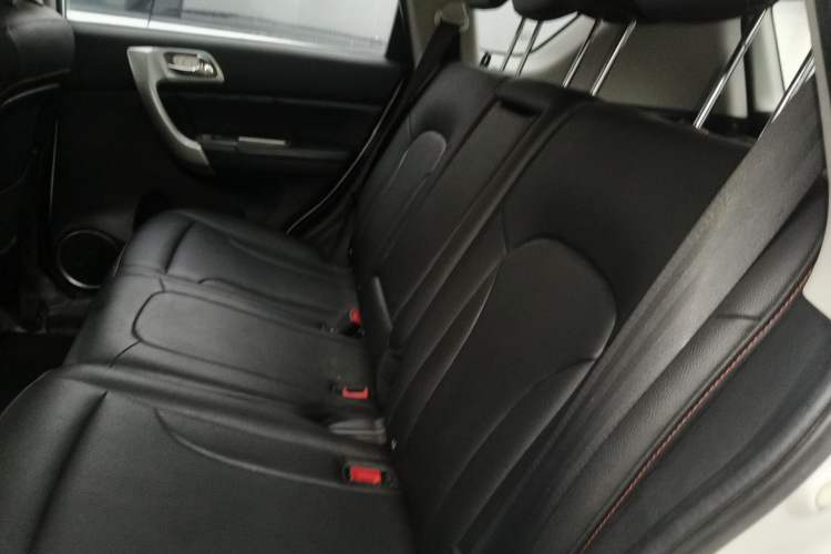 Used Haval H6 2016 Upgraded Model 1.5T Manual Two-Wheel Drive Elite Version