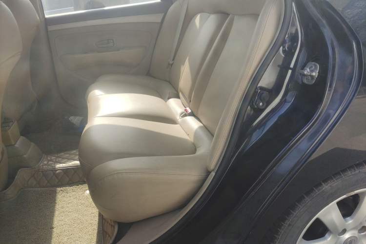 Used Nissan Sylphy 2012 Classic 1.6XE Automatic Comfort Edition Left Rear Seat