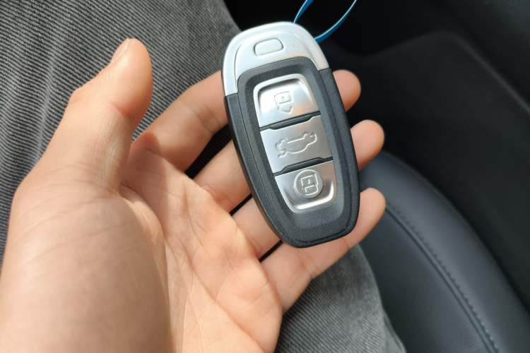 Used Hongqi E-QM5 2024 560km PLUS
