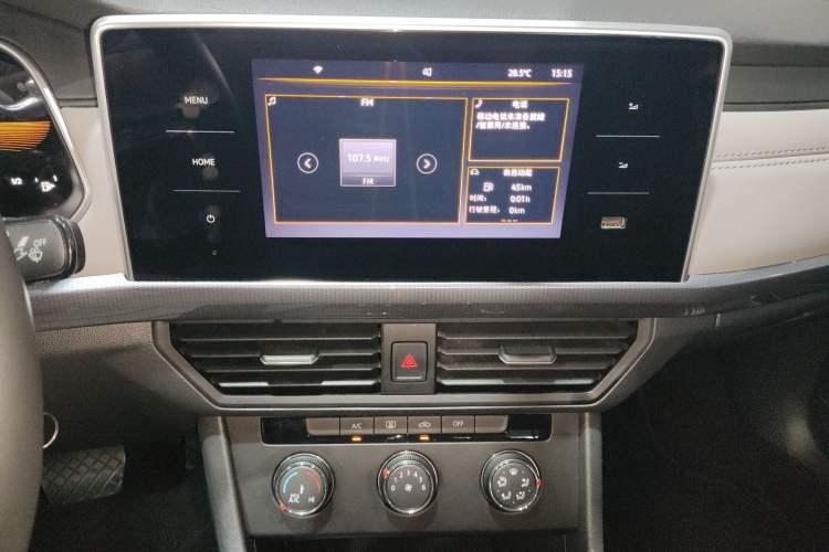 Used Volkswagen Bora 2023 200TSI DSG Comfort Edition Audio And AC Panel