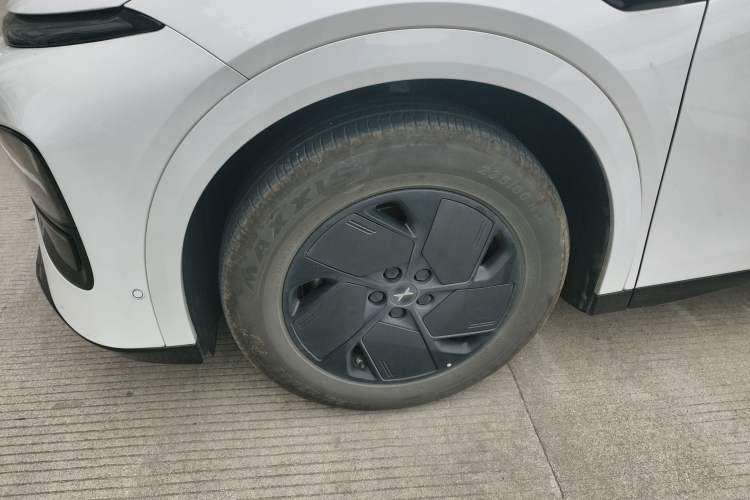 Used XPeng G6 2025 625 Long-Range Max Flagship Edition Left Front Wheel Hub