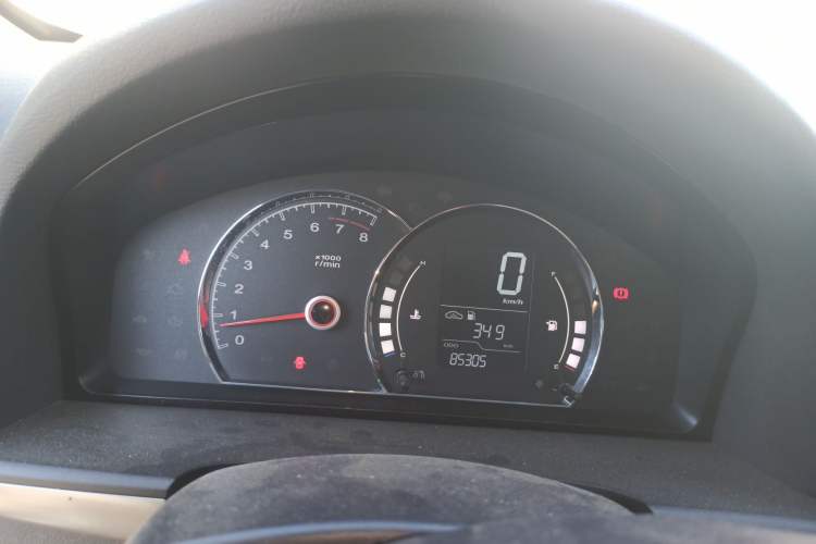 Used Roewe 350 2015 1.5L Manual Luxury Sunroof Edition