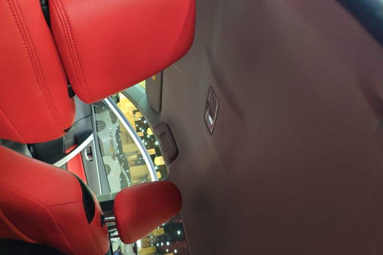 Used Toyota Levin Hybrid E+ 2019 1.8L PH GS E-CVT Elite Edition Headliner