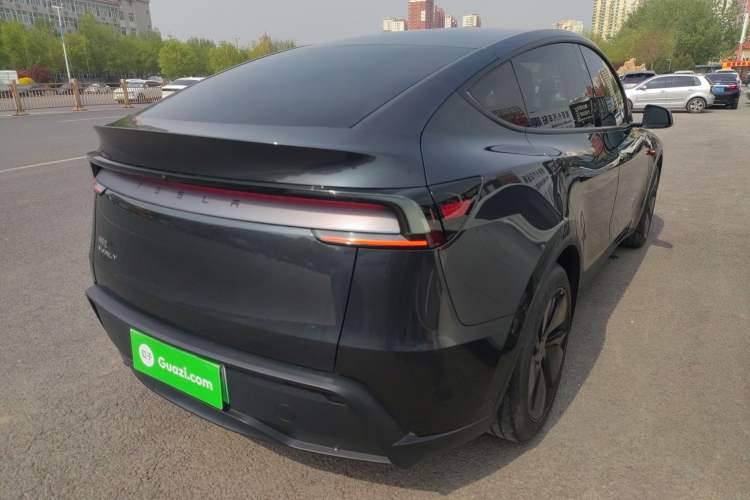 Used Tesla Model Y 2025 Rear-Wheel-Drive Version Rear Right 45 Deg