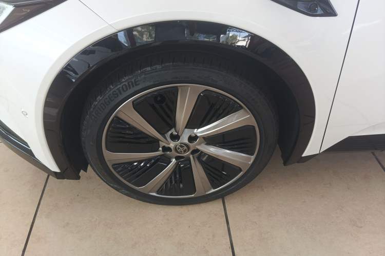 Used Toyota bZ5 2025 Model 550 PRO Smart Driving Edition
