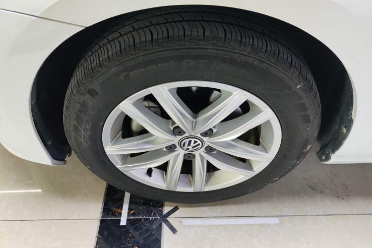 Used Volkswagen Golf 2018 230TSI Automatic Comfort Model
