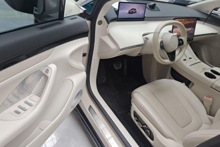 Used Hima Luxeed R7 2025 Range-Extended Version 251 km Max