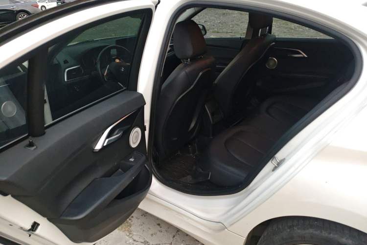 Used BMW 1 Series 2022 120i M Sport Edition Interior 4