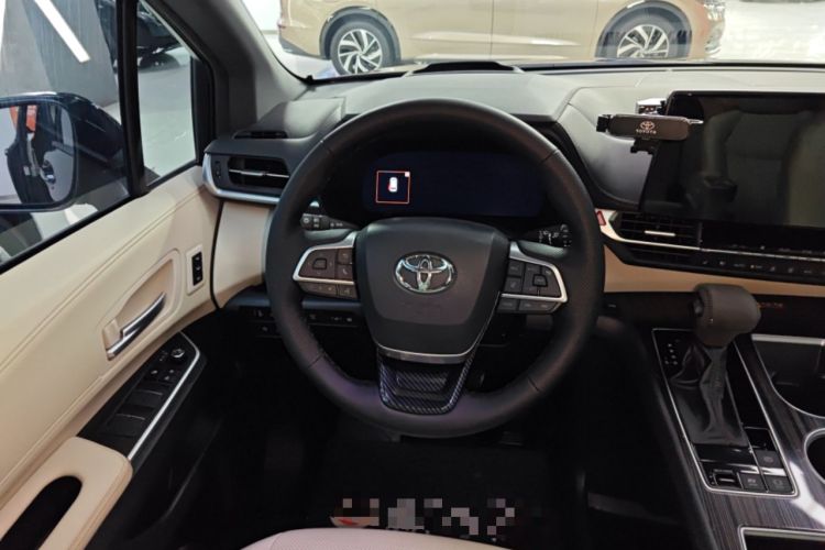 Used Toyota Granvia 2024 2.5L Hybrid Prestige ULTRA Edition
