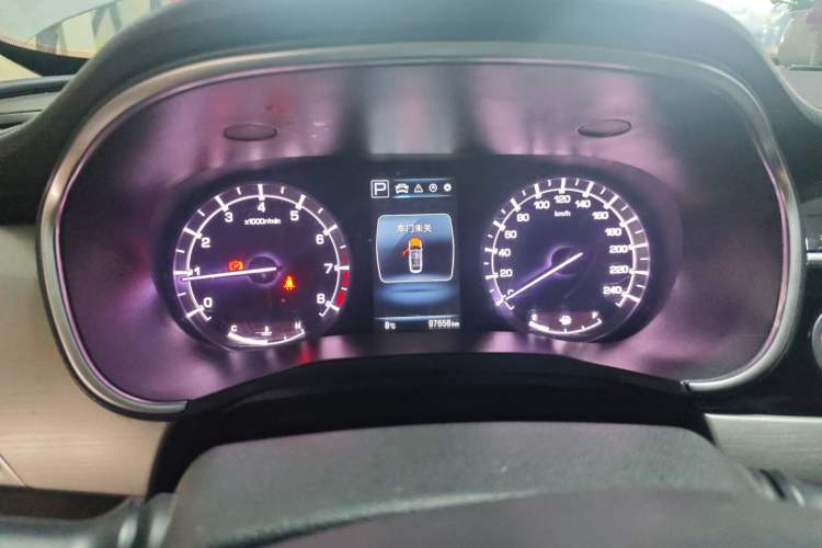 Used Changan Raeton CC 2018 1.5T Automatic Elegant Starry Edition China V Standard
