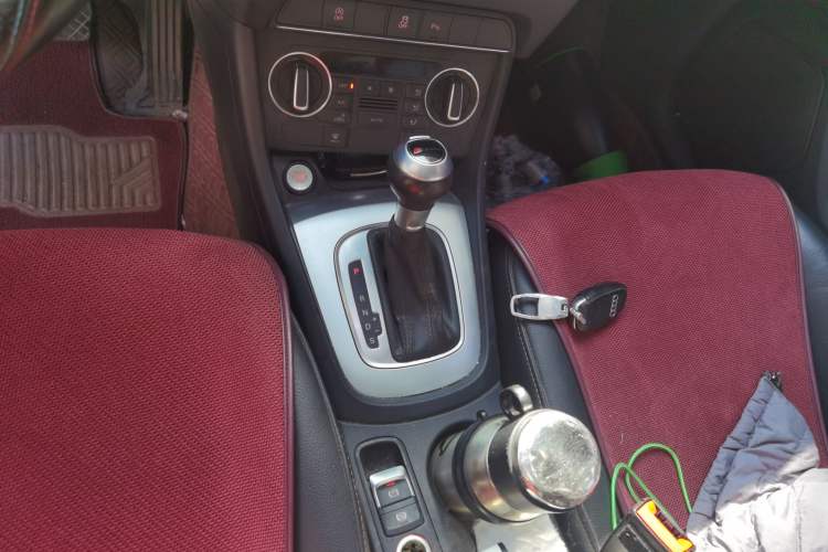 Used Audi Q3 2018 30th Anniversary Edition 35 TFSI Fashion Model Gear Lever