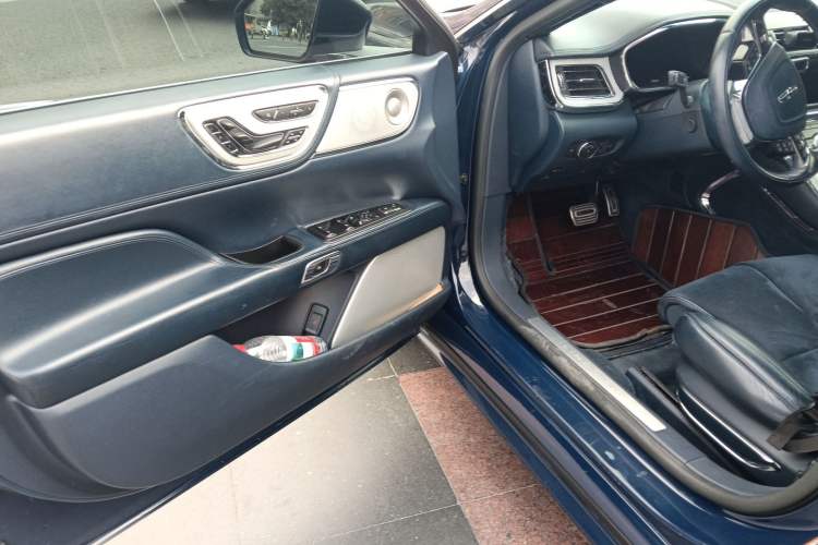 Used Lincoln Continental 2017 3.0T Four-Wheel Drive Presidential Edition Driver Seat