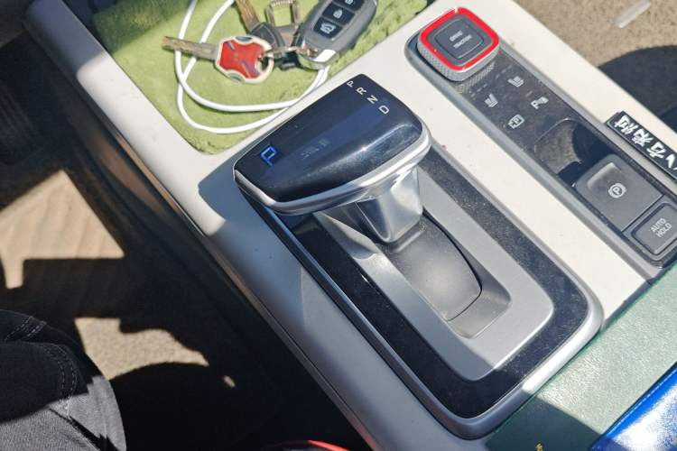 Used Hyundai ix35 2023 Musso 2.0L Flagship Edition TOP
