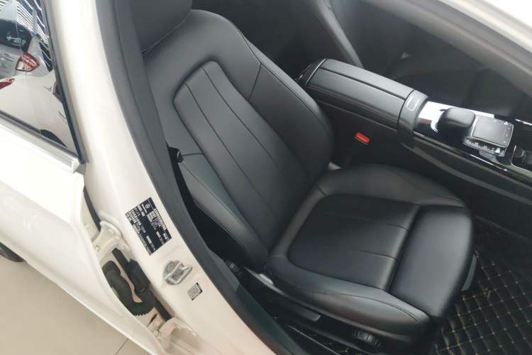 Used Mercedes-Benz A-Class 2021 A 200 L Sport Sedan Dynamic Model Right Front Seat