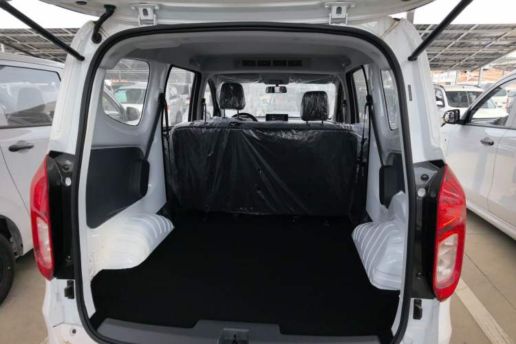 Used Wuling Hongguang New Energy 2024 All-Electric Model 300KM Standard Version
