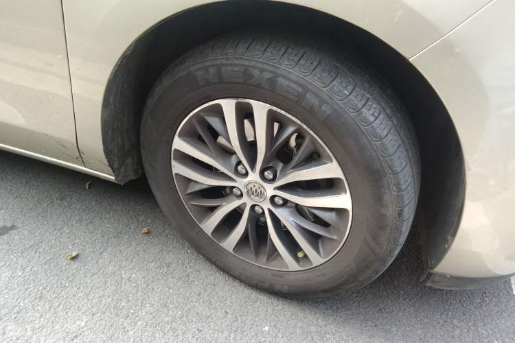 Used Buick GL8 2017 ES 28T Luxury Model China V Standard