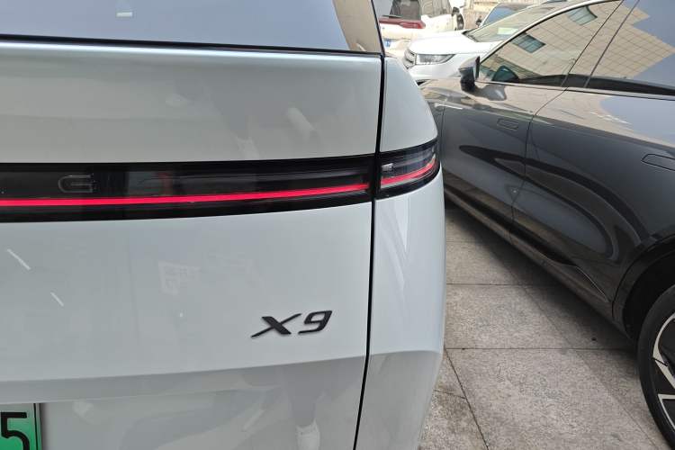 Used XPeng X9 2025 740 Ultra-Long Range Max