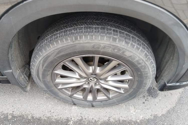 Used Mazda CX-5 2021 2.0L Automatic Two-Wheel Drive Smart Version Right Front Wheel Hub