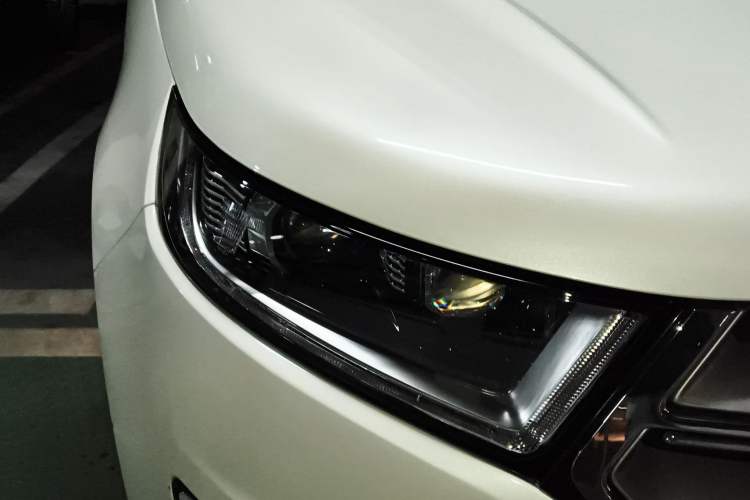 Used Ford Edge 2018 EcoBoost 245 Four-Wheel Drive Titanium 7-Seater
