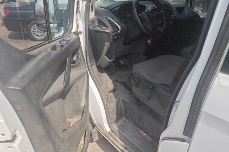 Used Ford Transit 2017 2.0T Diesel Multi-Function Commercial Vehicle Mid-Drive Mid-Roof China V Standard
