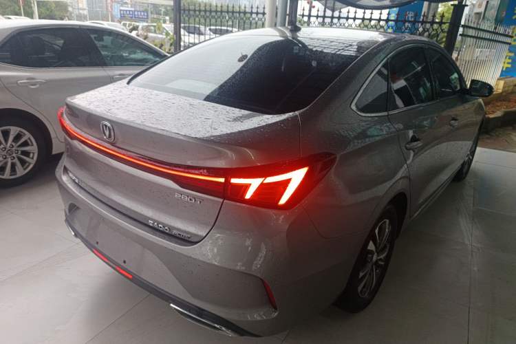 Used CHANGAN Eado 2022 PLUS Blue Whale NE 1.4T GDI DCT Prestige Edition