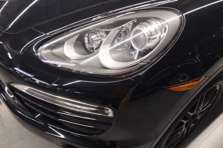 Used Porsche Cayenne 2013 3.6L automatic transmission U.S. specification