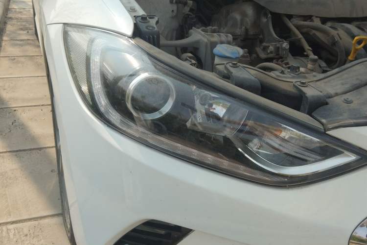 Used Hyundai Elantra (6th Generation / Lingdong) 2016 1.6L Automatic ZhiXuan – Elite Version Right Front Headlight