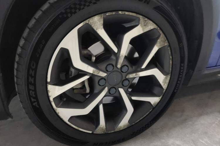 Used Lynk & Co 02 2018 1.5T DCT Two-Wheel Drive Pro Version China V Emission Standard Left Front Wheel Hub