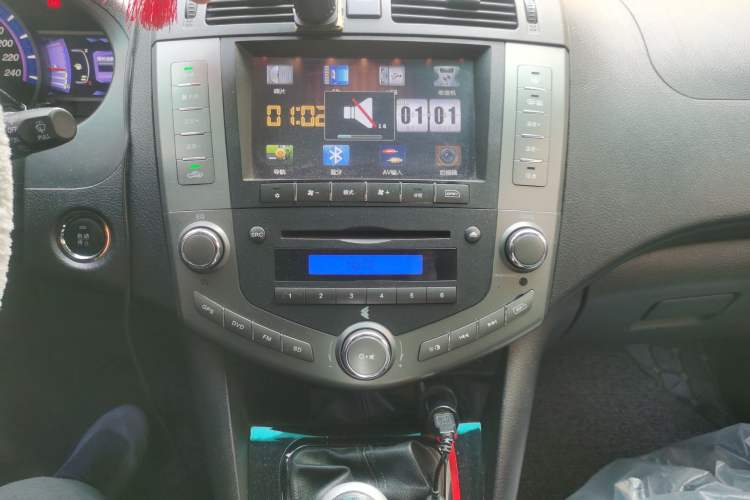 Used BYD S6 2013 Jingyue Edition 2.0L Manual Luxury Model 5 Seats