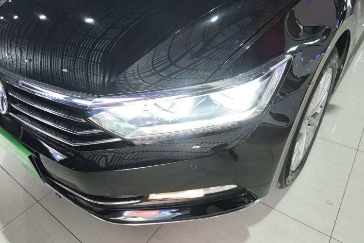 Used Volkswagen Magotan 2019 330TSI DSG Luxury Version China VI Standard
