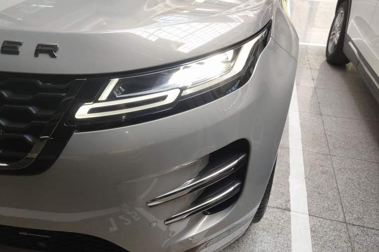 Used Land Rover Range Evoque 2022 Facelifted Aurora L 249 PS R-Dynamic Luxury Edition
