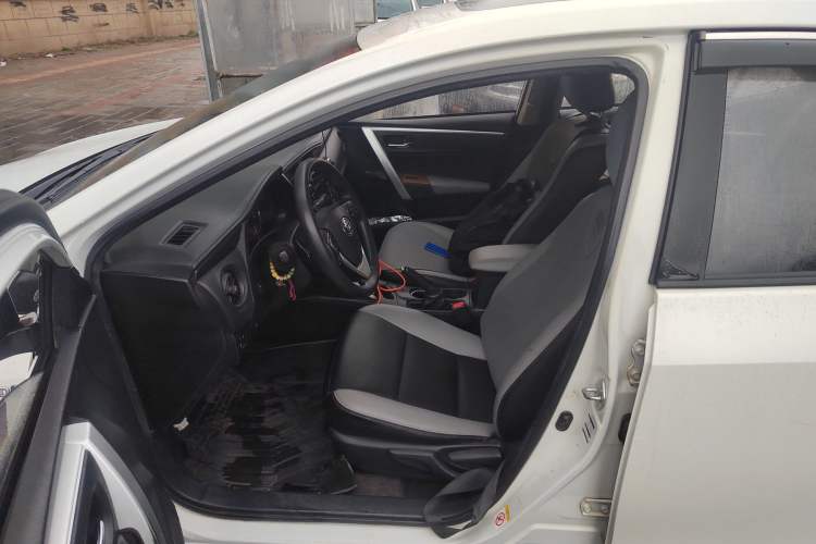 Used Toyota Levin 2017 Revised Dual-Engine 1.8H GS E-CVT Elite Sunroof Version China V Standard