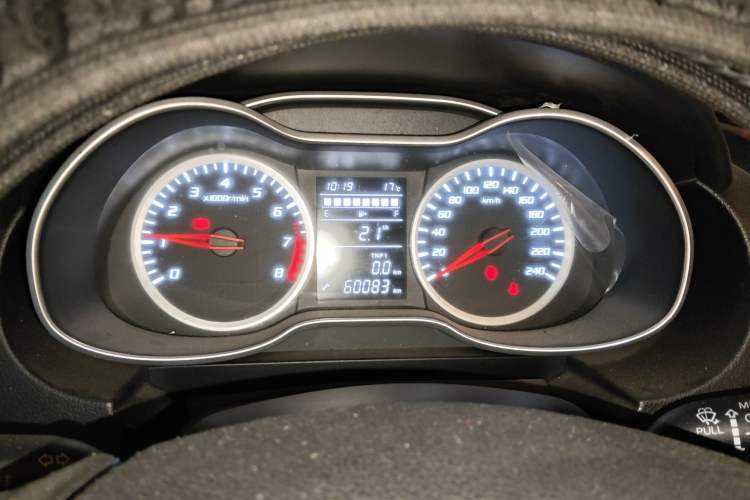 Used Bestune X40 2019 1.6L Automatic Luxury Edition China VI
