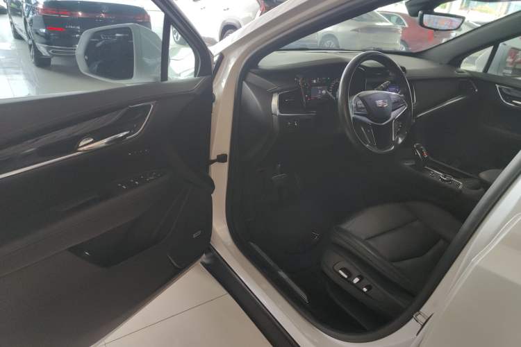 Used Cadillac XT5 2020 28T Luxury Version
