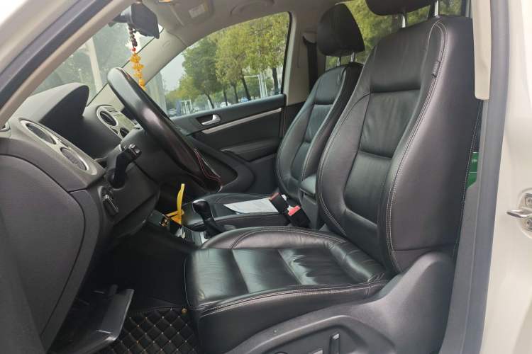 Used Volkswagen Tiguan 2016 280TSI Automatic Two-Wheel Drive Silk Road Comfort Edition Left Front Seat