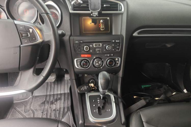 Used Citroen C4L 2014 1.6THP Intelligent Drive Automatic Dynamic Model
