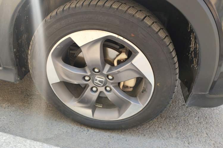 Used Honda Vezel 2017 1.8L CVT Two-Wheel Drive Luxury Model Right Front Wheel Hub