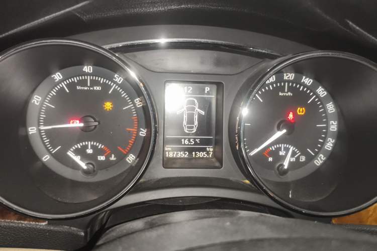 Used Skoda Superb 2012 1.8TSI Automatic Elegant Edition Instrument Cluster
