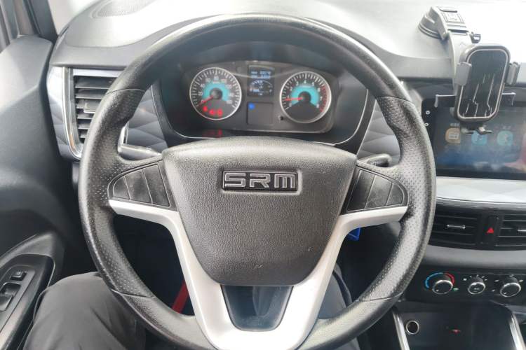 Used Jinbei Gold Hiace 2021 2.0L Passenger Van Engineering Lion Central Air Conditioning Version 9 Seats