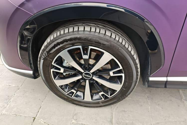 Used Roewe D5X DMH 2024 135 Tech Edition
