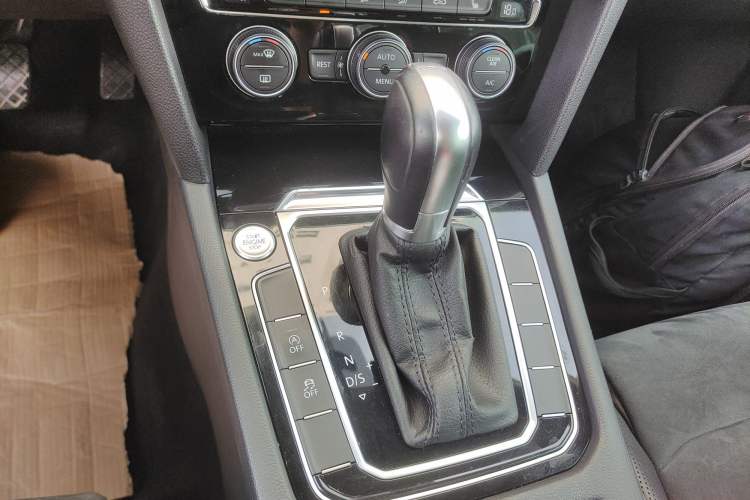 Used Volkswagen Magotan 2018 330TSI DSG Luxury Model Gear Lever