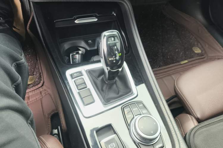 Used BMW 1 Series 2021 Revised 120i M Sport Night Edition Gear Lever