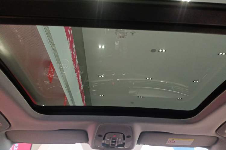 Used Audi A4L 2020 40 TFSI Fashionable and Elegant Model
