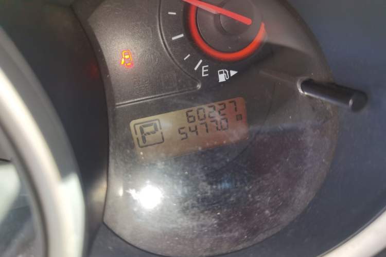 Used Nissan Sylphy 2012 Classic 1.6XE Automatic Comfort Edition Odometer Close Up