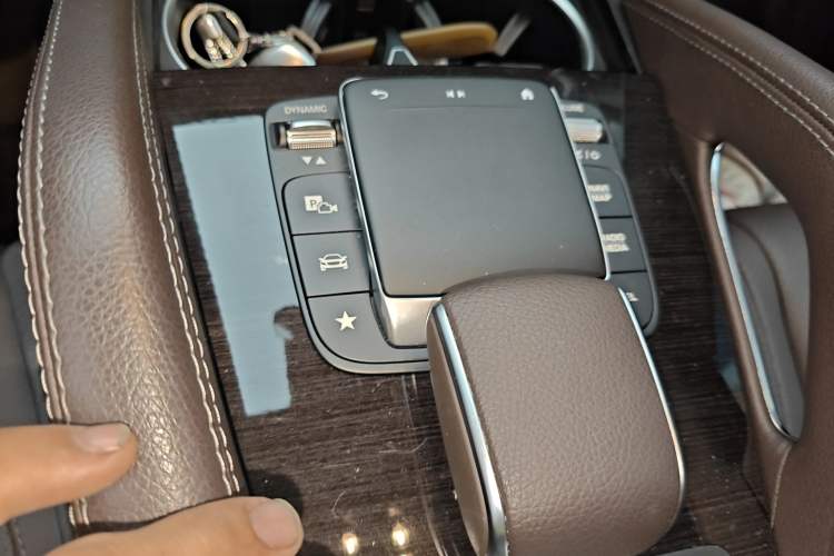 Used Mercedes-Benz GLE 2021 GLE 350 4MATIC Stylish Model Gear Lever